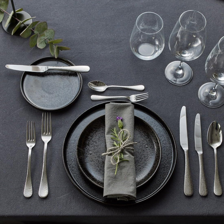 Amefa SIERRA Besteck Set 6 Personen | 24-Teilig | Edelstahl 18/10 Satiniert | Gehämmerte Griffe | Essbesteck Spülmaschinenfest | Besteckset 6 Personen | Optisch Und Haptisch Perfekt Ausbalanciert