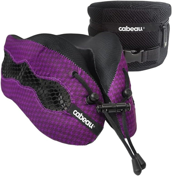 Pernă pentru gât Cabeau pentru călătorii cu zboruri lungi - Evolution Cool - Spumă de memorie de susținere cu deschideri de ventilație - Compact cu geantă de transport (Violet)