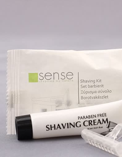 Set crema + aparat de ras pentru hotel – Sense